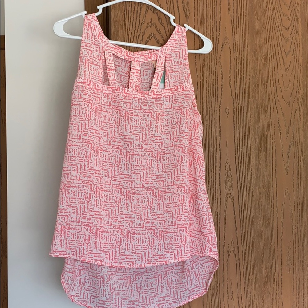 Sleeveless blouse